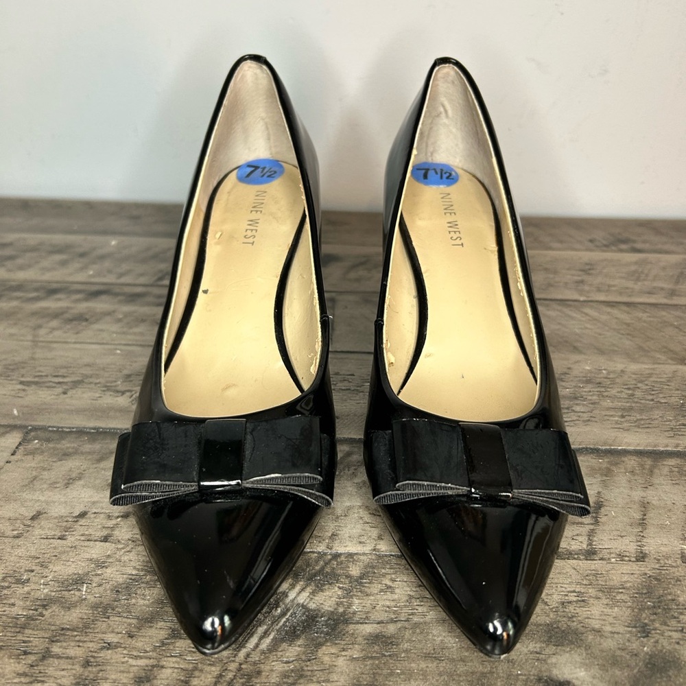 Nine West Black Patent Heels with Bow